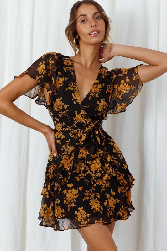 High-quality women’s wear for everyday elegance   Kerry Layered Angel Sleeve Dress Black/Orange Flower
