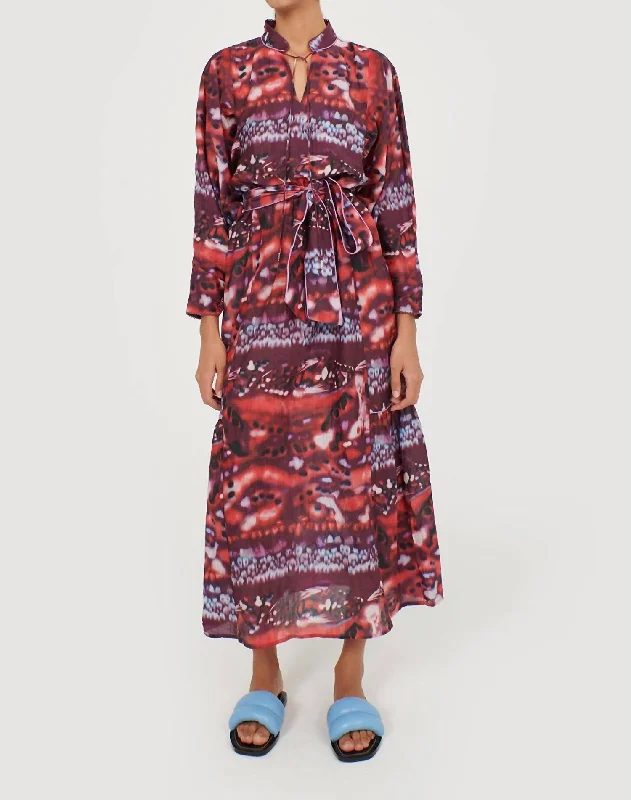 Trendy women’s clothing with a modern twist   Beatrix Maxi Dress In Erik Red