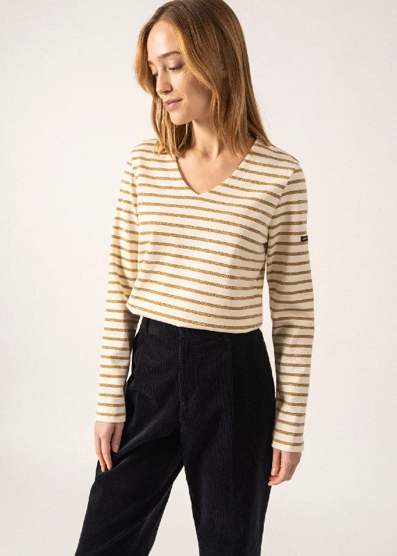 Feminine and fashionable clothing for every wardrobe   Puy T-Shirt V-Neck - Cotton Jersey (ECUME/OR)
